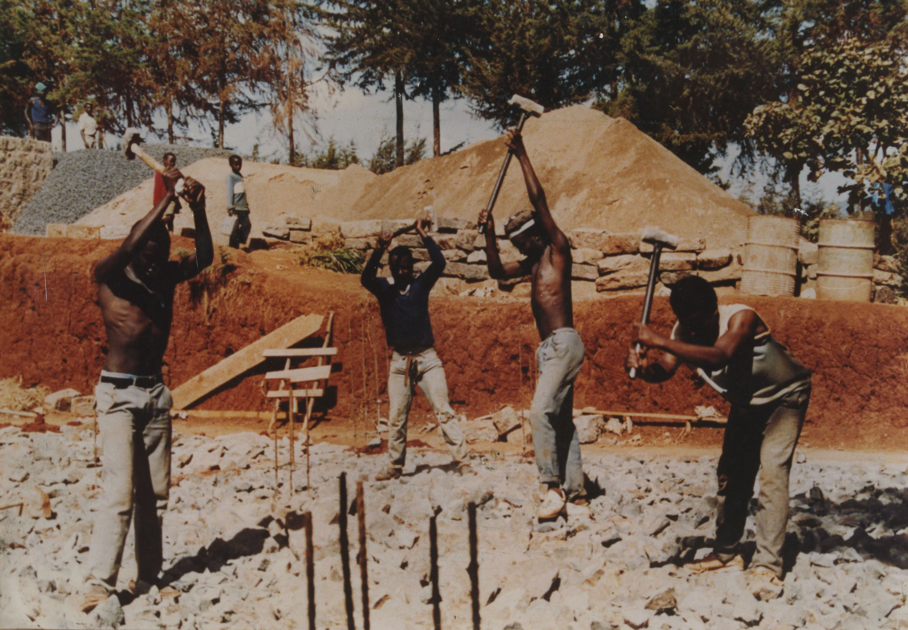 Itaca 1991costruzione asilo